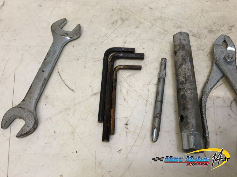 TROUSSE A OUTILS KAWASAKI ER6 F 2006