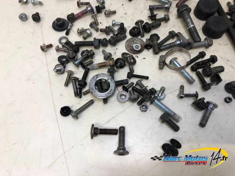 VISSERIE KAWASAKI ER6 F 2006