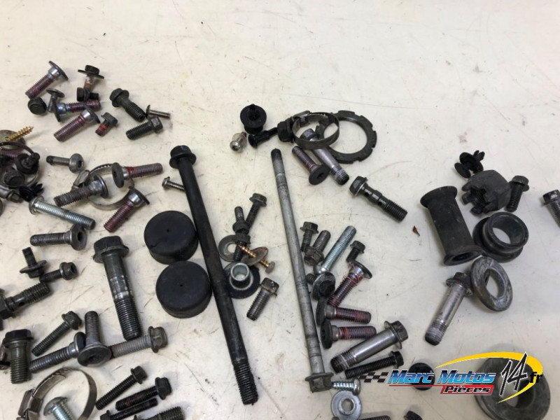 VISSERIE KAWASAKI ER6 F 2006