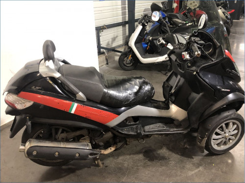 PIAGGIO 400 MP3 LT