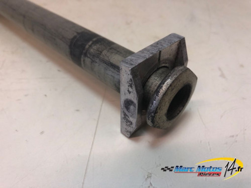 AXE DE ROUE ARRIERE KAWASAKI ZX10R 2012