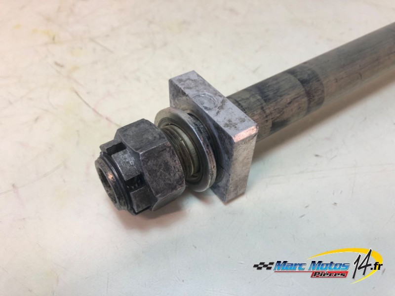 AXE DE ROUE ARRIERE KAWASAKI ZX10R 2012