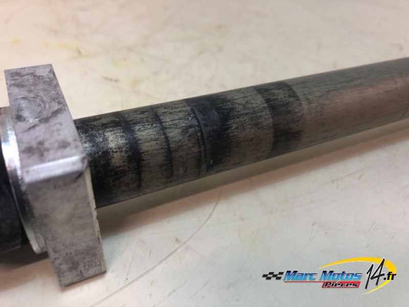 AXE DE ROUE ARRIERE KAWASAKI ZX10R 2012