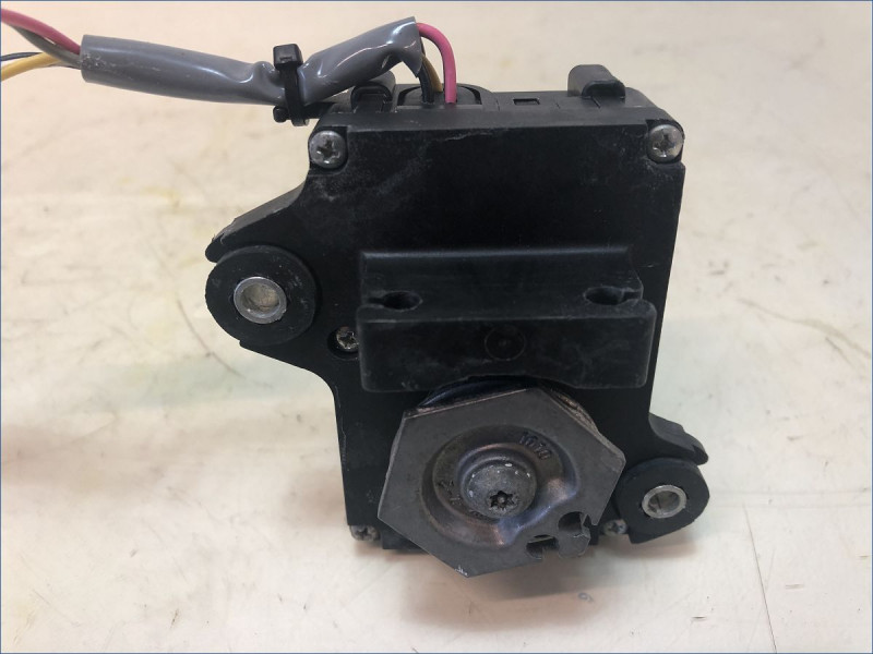 MOTEUR DE VALVE D'ECHAPPEMENT KAWASAKI ZX10R 2012