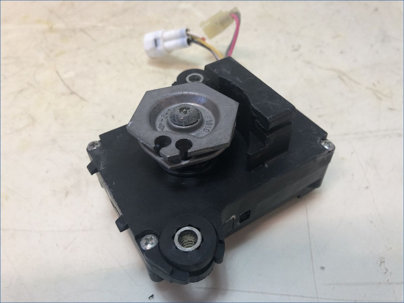 MOTEUR DE VALVE D'ECHAPPEMENT KAWASAKI ZX10R 2012