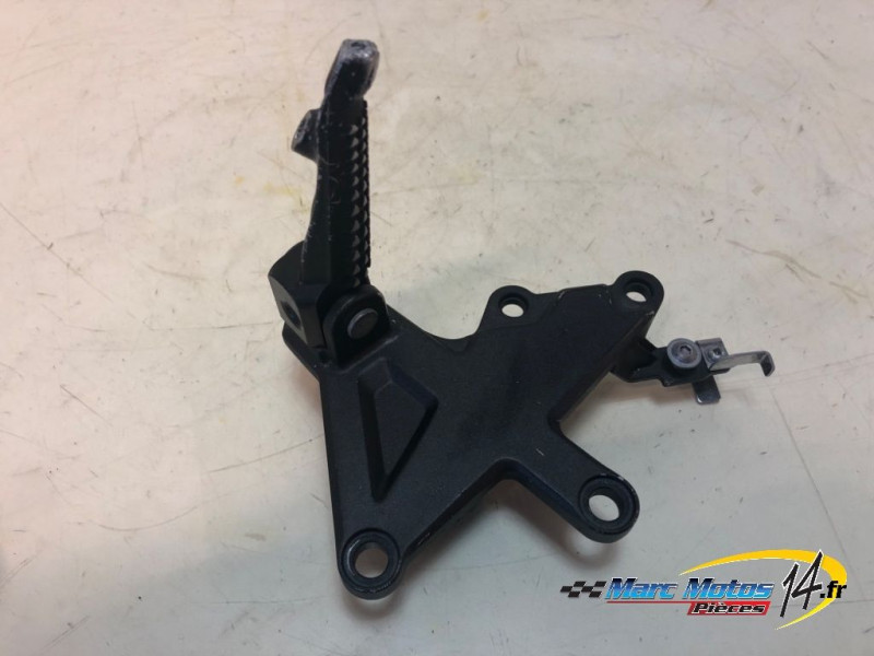 PLATINE AVANT DROITE KAWASAKI ZX10R 2012