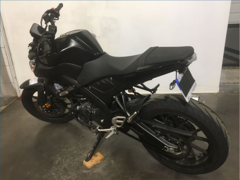 YAMAHA 125 MT 