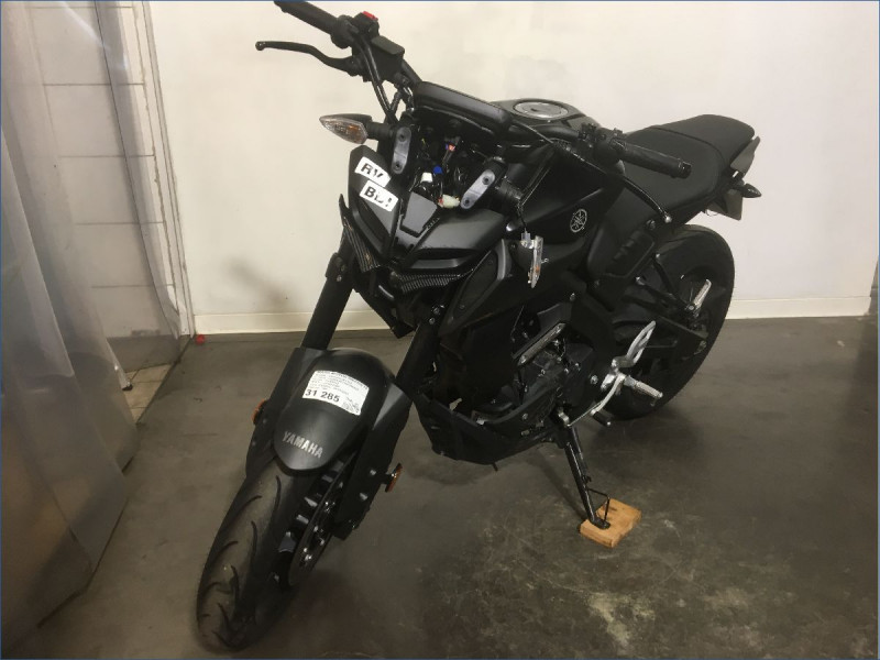 YAMAHA 125 MT 