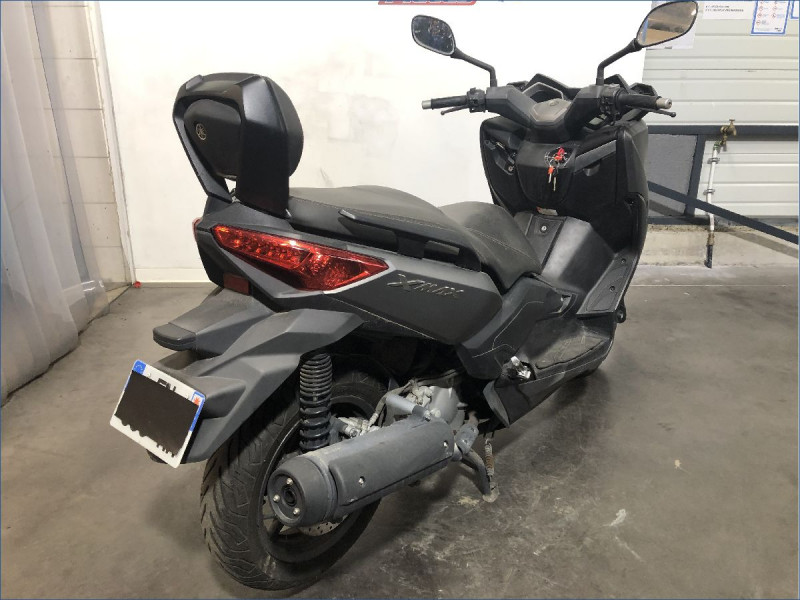 YAMAHA 125 XMAX 