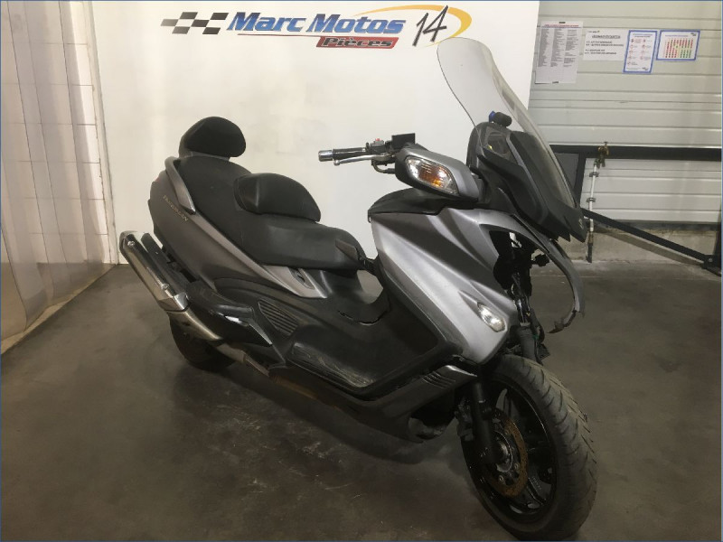 SUZUKI 650 BURGMAN EXECUTIVE