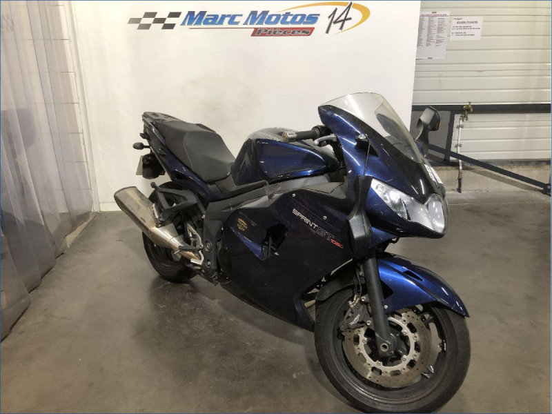 TRIUMPH 1050 SPRINT GT