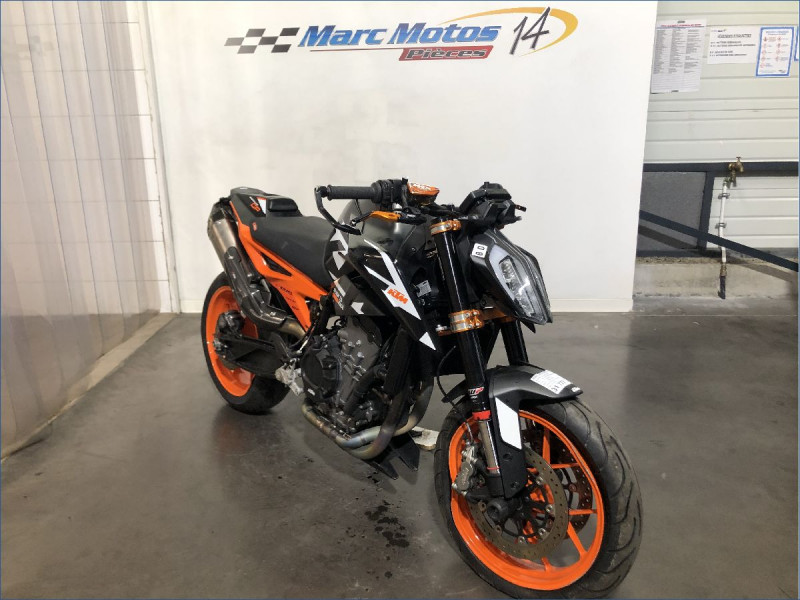 KTM 890 DUKE 
