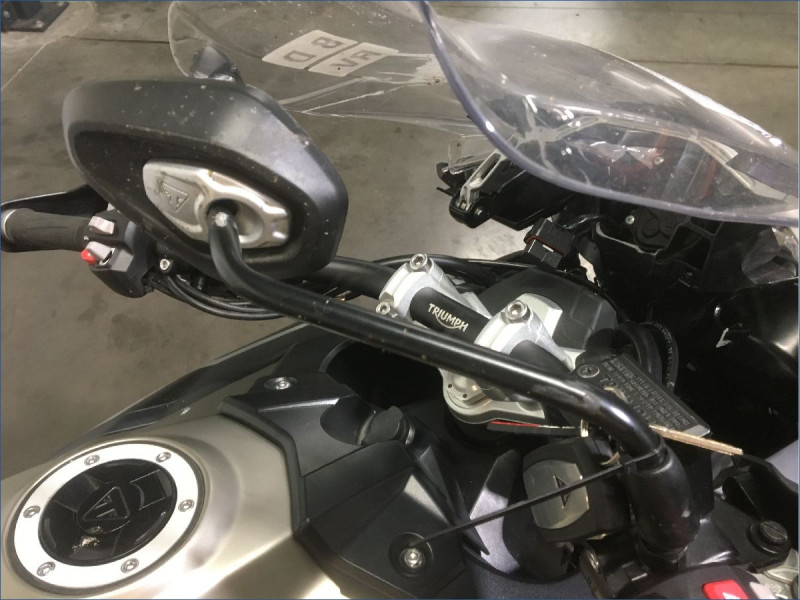 TRIUMPH 1200 TIGER SE