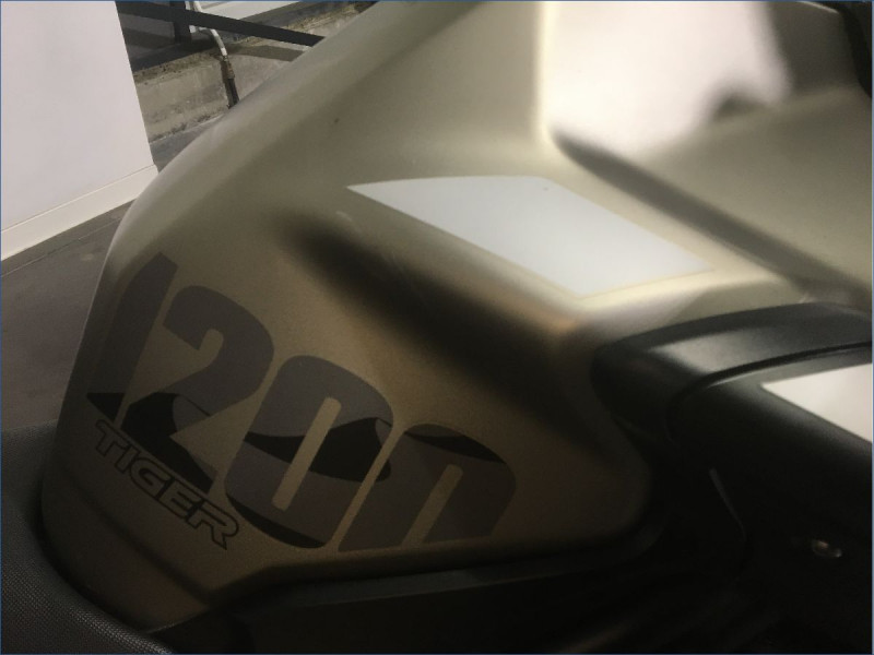 TRIUMPH 1200 TIGER SE