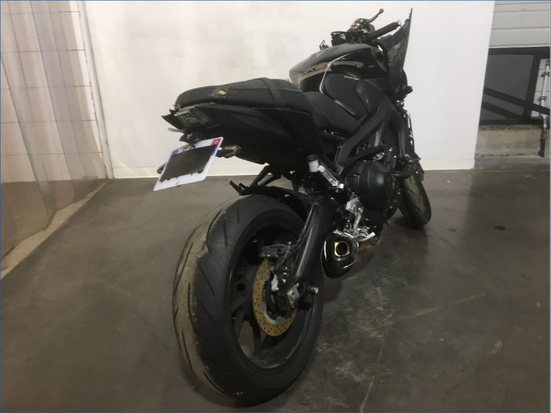 YAMAHA MT09 