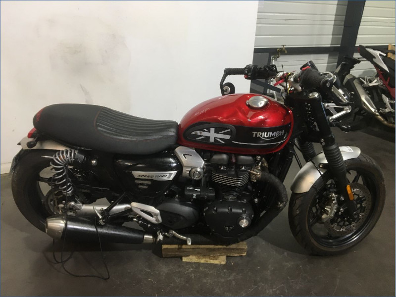 TRIUMPH 1200 SPEED TWIN 
