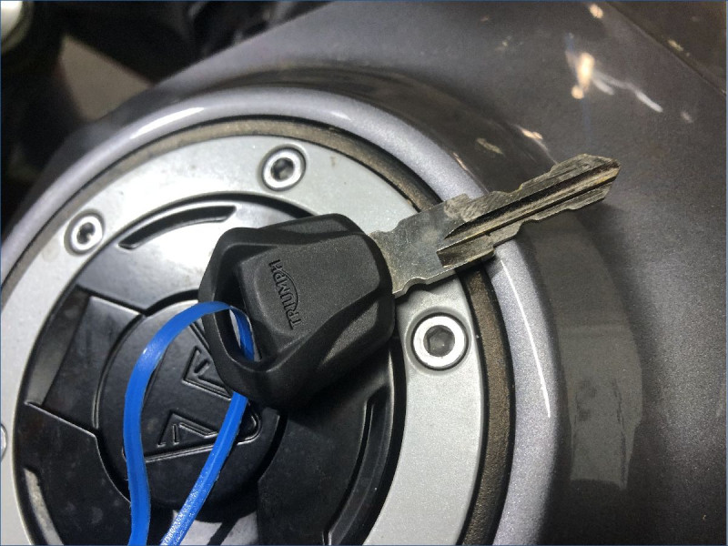 TRIUMPH 800 TIGER SPORT