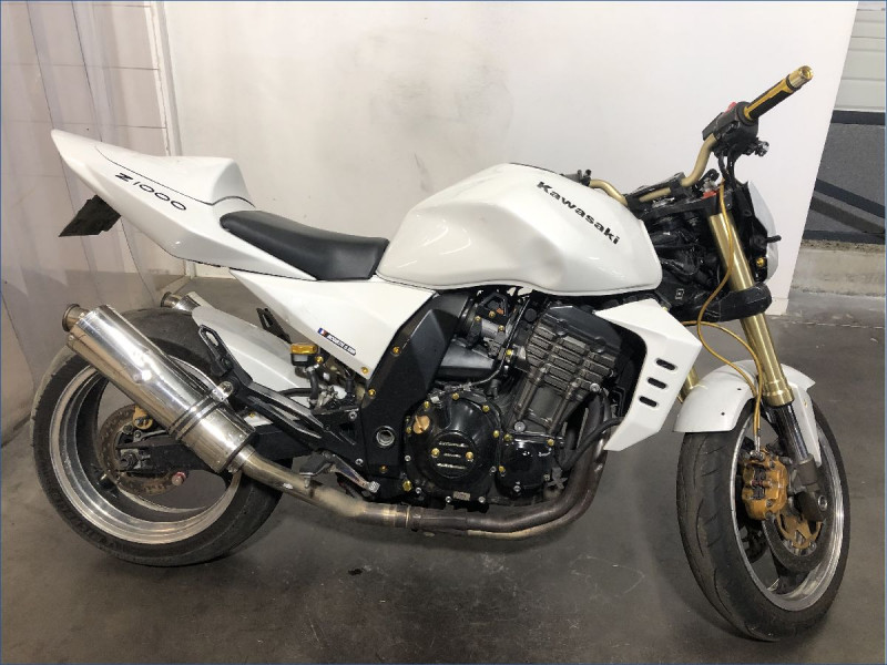 KAWASAKI Z1000 