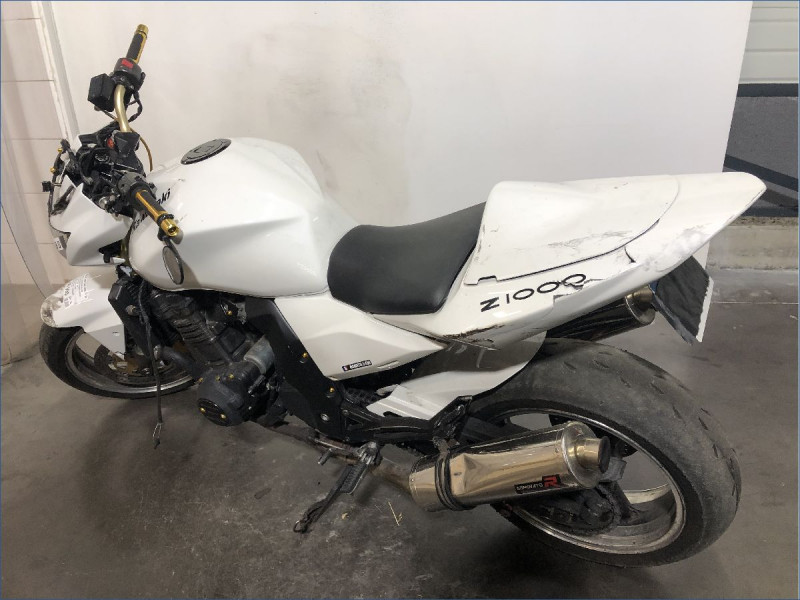KAWASAKI Z1000 