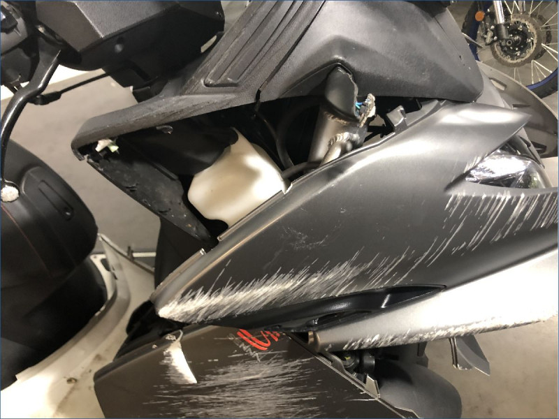 PEUGEOT 400 METROPOLIS RS