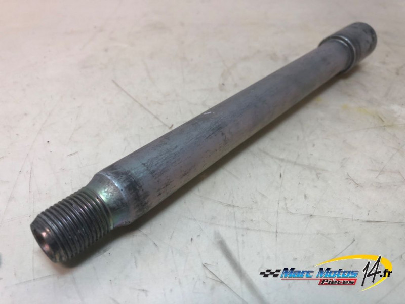 AXE DE ROUE AVANT YAMAHA MT09 SP 2021