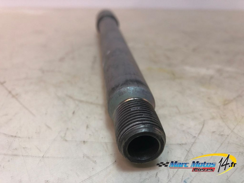 AXE DE ROUE AVANT YAMAHA MT09 SP 2021