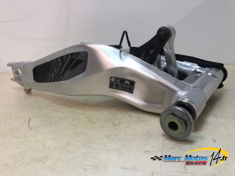 BRAS OSCILLANT YAMAHA MT09 SP 2021