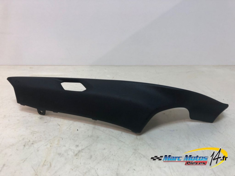 CACHE LATERAL DROIT YAMAHA MT09 SP 2021