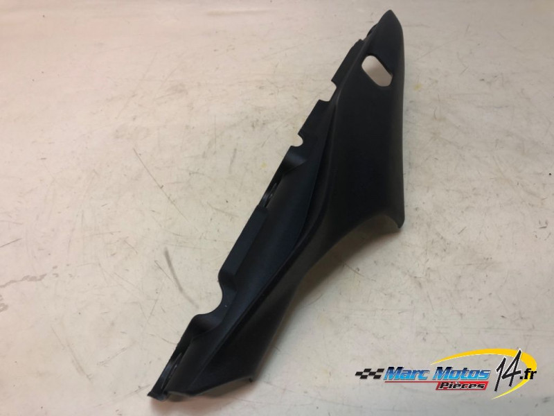 CACHE LATERAL GAUCHE YAMAHA MT09 SP 2021