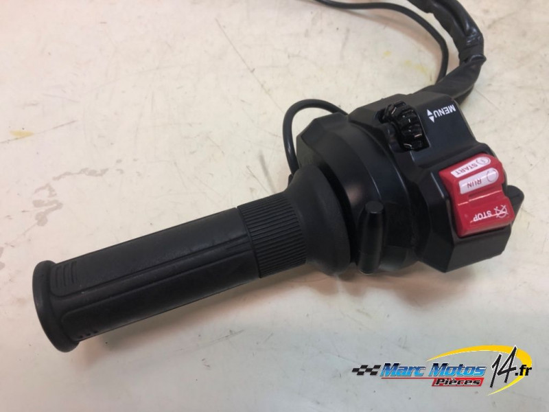 COMMODO DROIT YAMAHA MT09 SP 2021