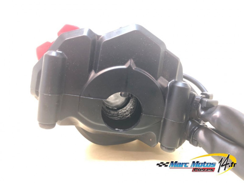 COMMODO DROIT YAMAHA MT09 SP 2021