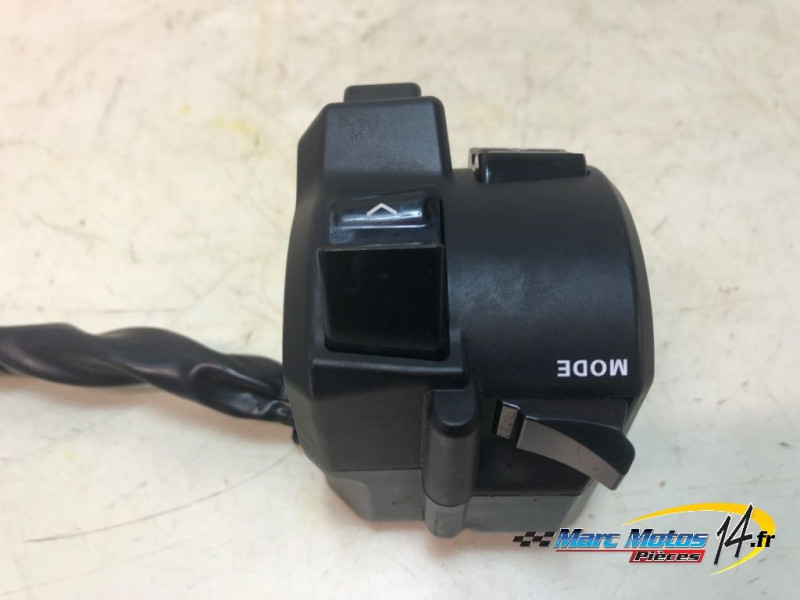 COMMODO GAUCHE YAMAHA MT09 SP 2021