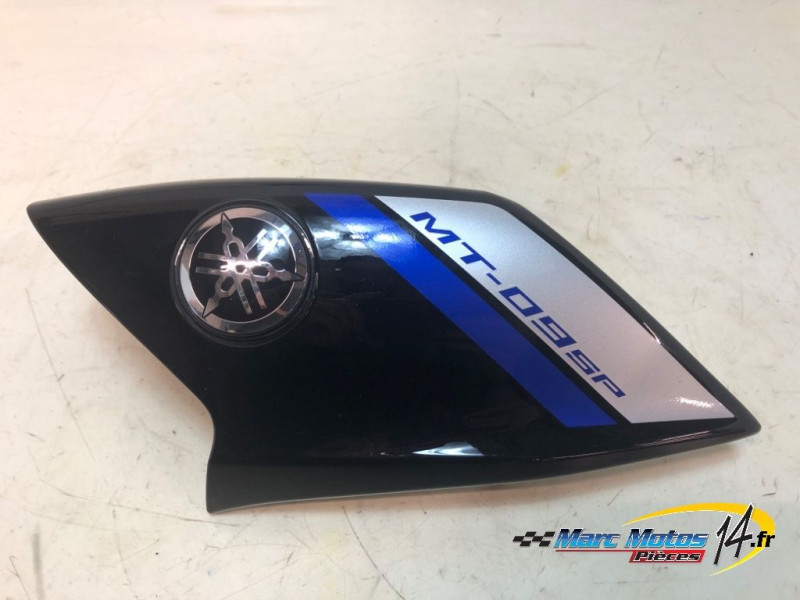 ECOPE DE RESERVOIR DROITE YAMAHA MT09 SP 2021