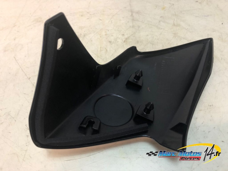 ECOPE DE RESERVOIR GAUCHE YAMAHA MT09 SP 2021