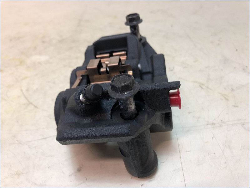 ETRIER DE FREIN AVANT GAUCHE YAMAHA MT09 SP 2021