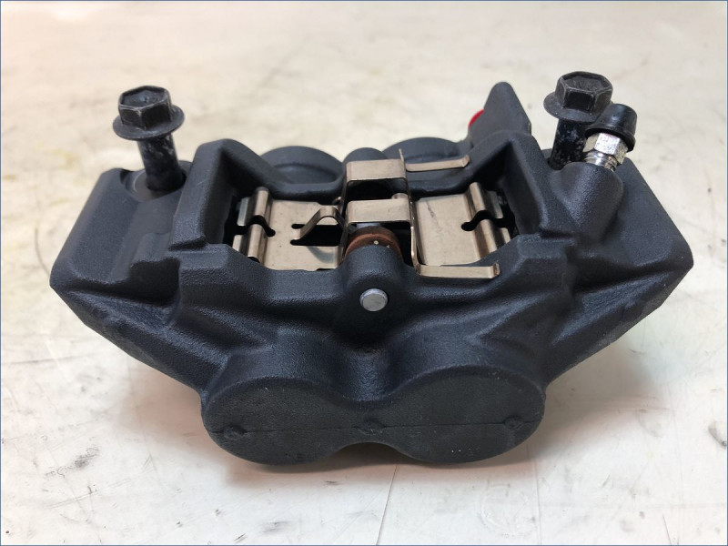 ETRIER DE FREIN AVANT GAUCHE YAMAHA MT09 SP 2021