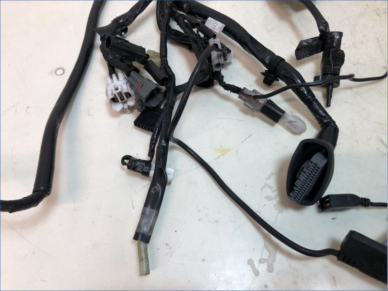 FAISCEAU YAMAHA MT09 SP 2021