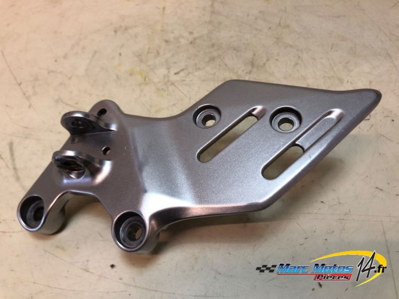 PLATINE AVANT DROITE YAMAHA MT09 SP 2021