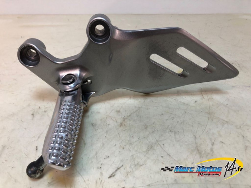 PLATINE AVANT GAUCHE YAMAHA MT09 SP 2021
