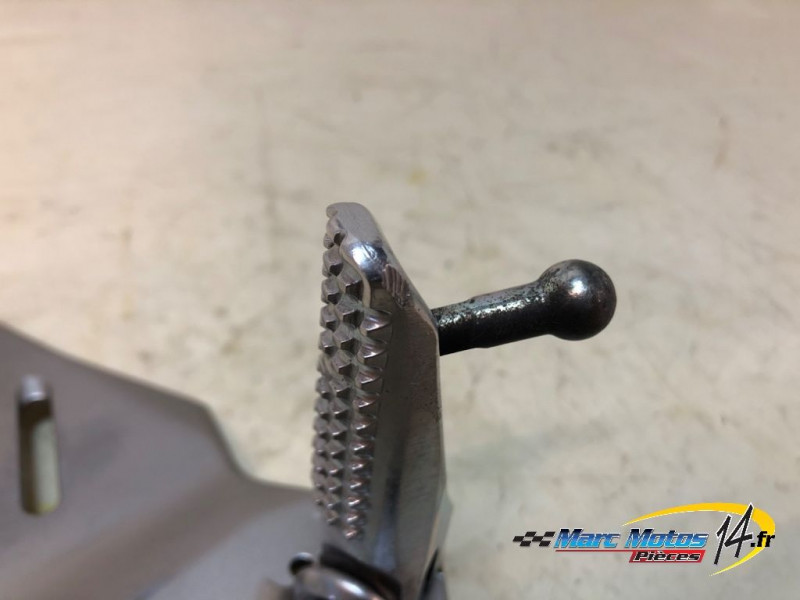PLATINE AVANT GAUCHE YAMAHA MT09 SP 2021