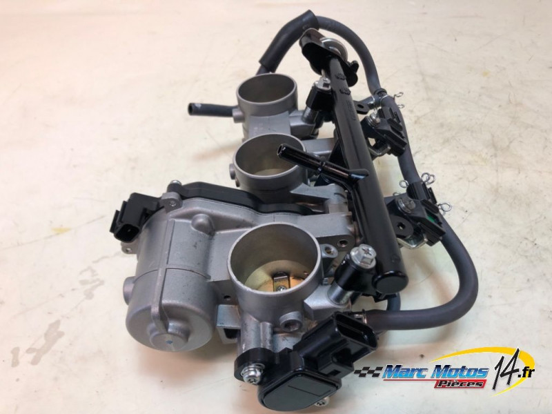 RAMPE D'INJECTION YAMAHA MT09 SP 2021