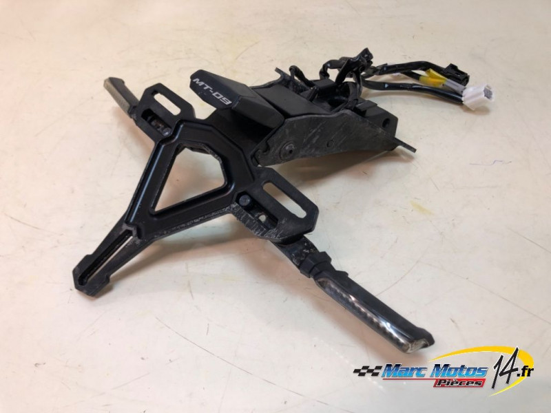 SUPPORT DE PLAQUE YAMAHA MT09 SP 2021