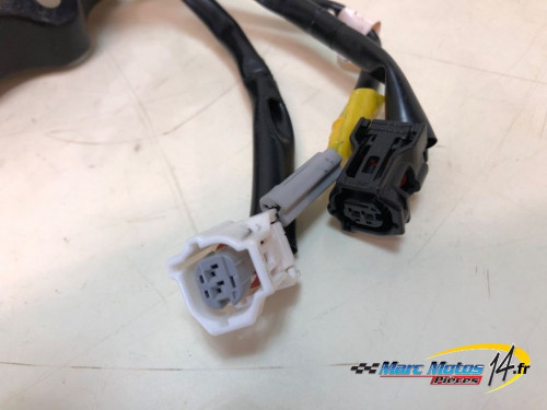 SUPPORT DE PLAQUE YAMAHA MT09 SP 2021