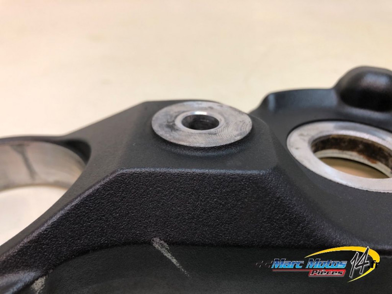 TE DE FOURCHE SUPERIEUR YAMAHA MT09 SP 2021