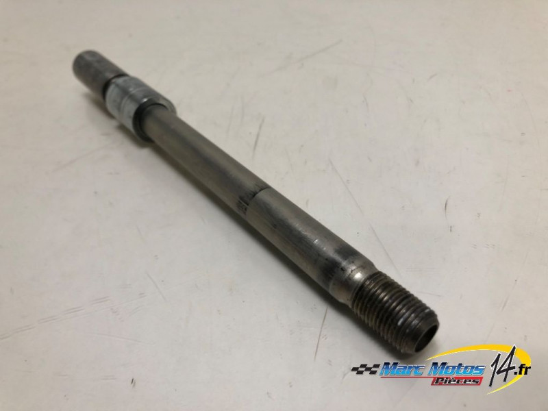 AXE DE ROUE AVANT YAMAHA MT09 2013