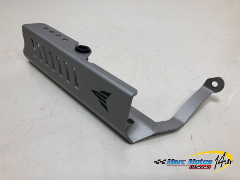 ECOPE DE RADIATEUR DROITE YAMAHA MT09 2013