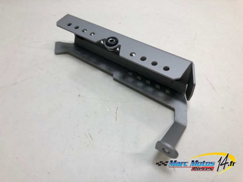 ECOPE DE RADIATEUR GAUCHE YAMAHA MT09 2013