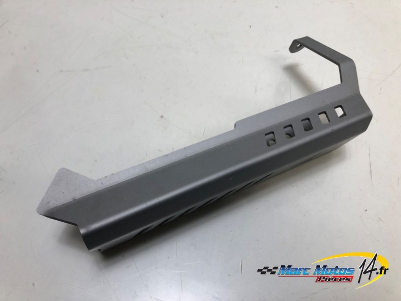 ECOPE DE RADIATEUR GAUCHE YAMAHA MT09 2013