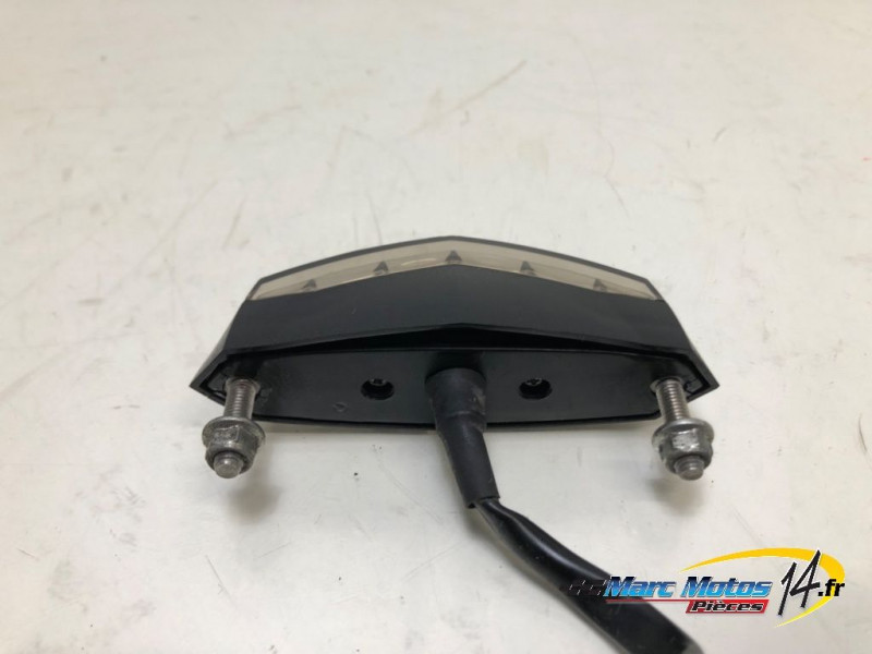 FEU ARRIERE YAMAHA MT09 2013