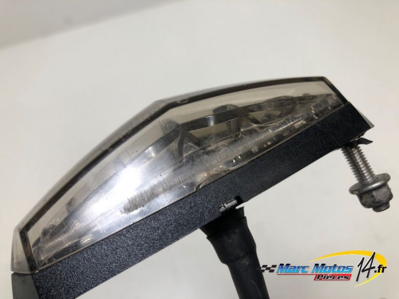 FEU ARRIERE YAMAHA MT09 2013